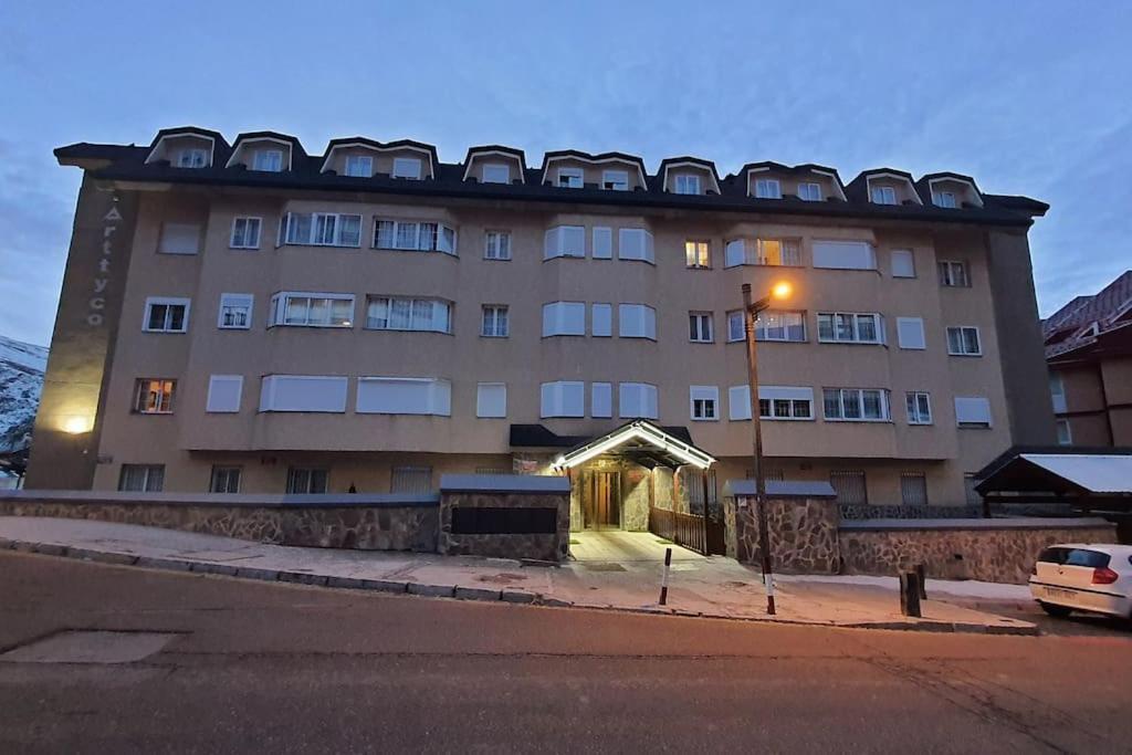 Acogedor Apartamento En Sierra Nevada Con Piscina Acceso Directo A Silla Εξωτερικό φωτογραφία